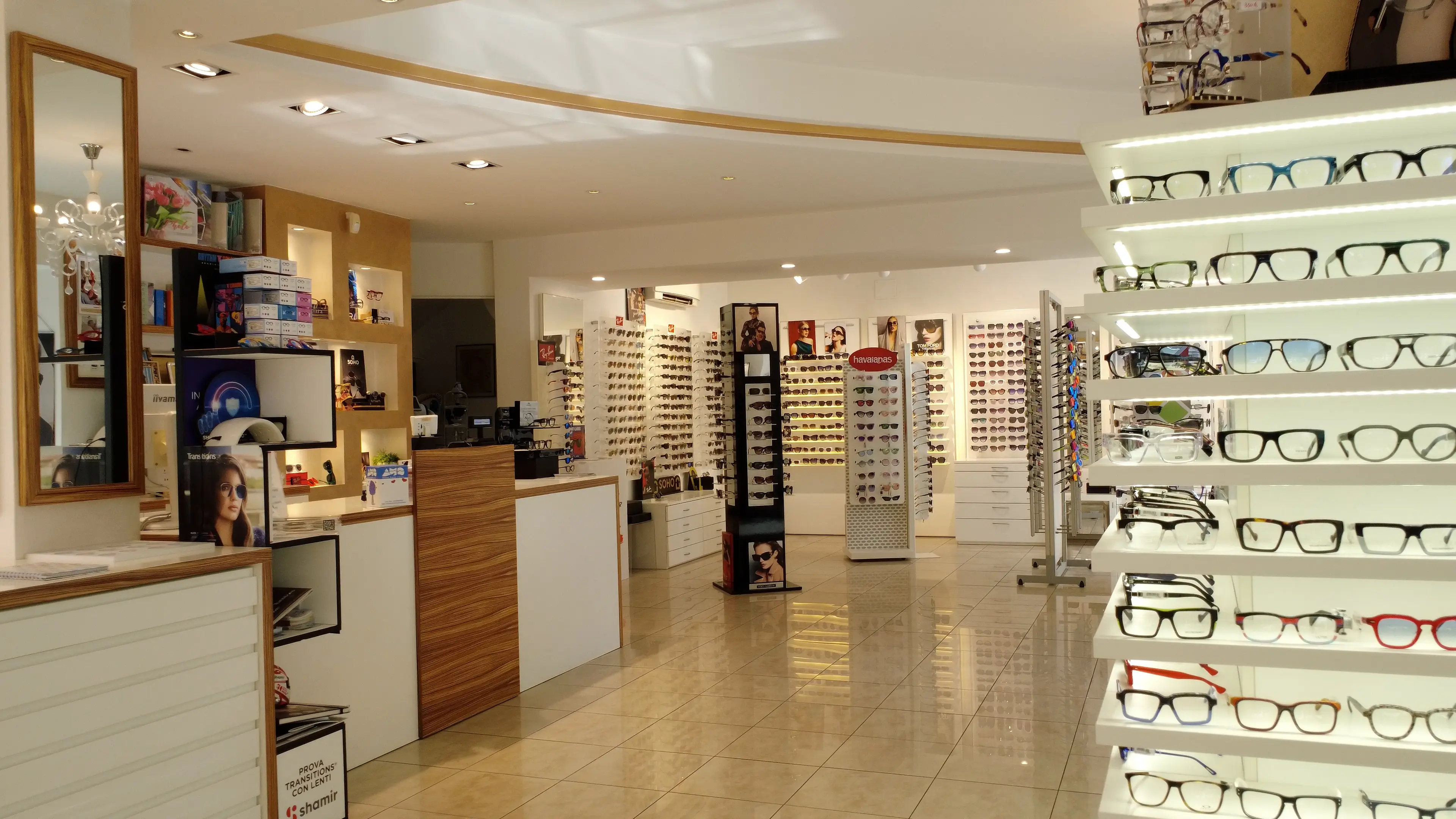 Strategia Social Media Ottica Risari Garda - Storytelling Video e Reel Virali